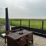 Bb Saari