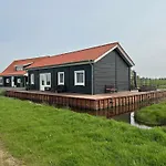 Nyaraló Bb Saari